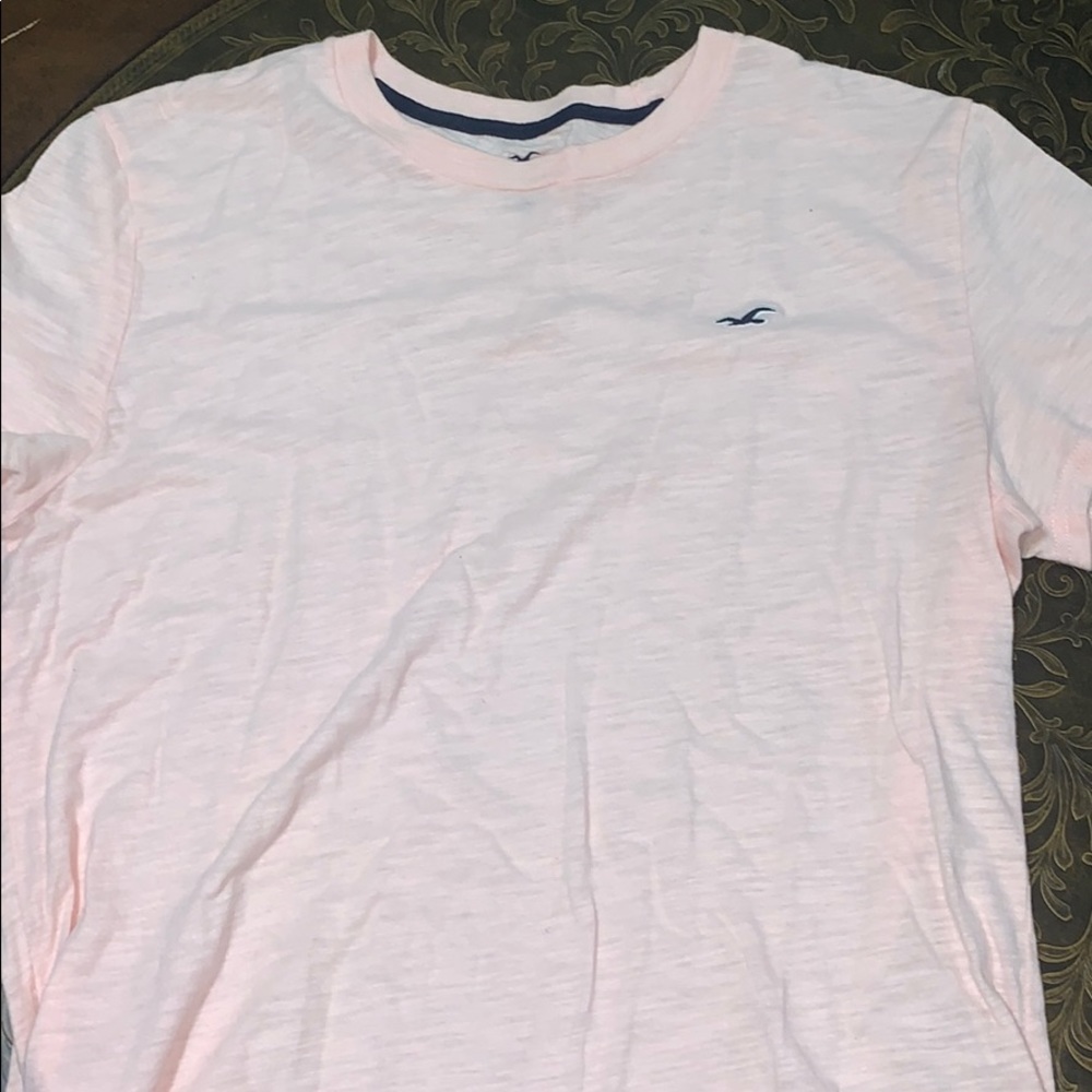 Hollister men’s size small pink shirt never worn